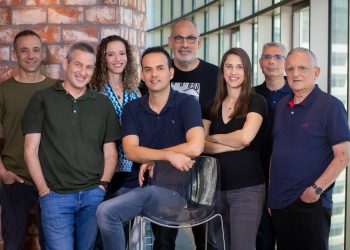 שותפי ועובדי ויולה ונצ'רס. צילום: אריק סולטן.