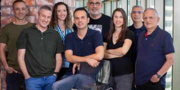 שותפי ועובדי ויולה ונצ'רס. צילום: אריק סולטן.