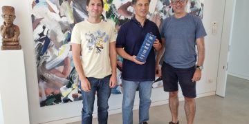 בתמונה(מימין לשמאל):פרופ' עופר עמרני, איתן סטיבה ויואב שמחוני. צילום יחצ אוניברסיטת תל אביב