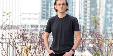 אידו ג'ינו, מייסד ומנכל RAPIDAPI. צילום: Damian Marhefka