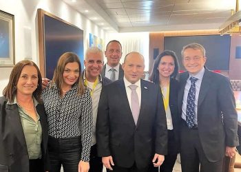 פט גלסינגר, מנכ"ל אינטל נפגש עם ראש הממשלה בנט