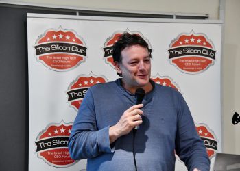 מנכ"ל רדוור רועי זיסאפל במפגש הסיליקון קלאב, אפריל 2022. צילום: שמואל אוסטר
