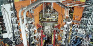 ניסוי ההיתוך המגנטי של JET הוא הטוקמק הגדול ביותר בעולם. EFDA JET/WikimediaCommons, CC BY-SA