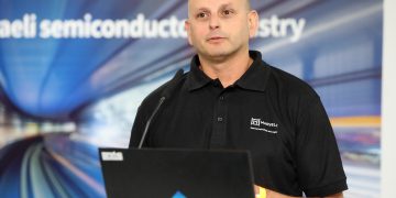 גיא אזרד, מנכ"ל מארוול ישראל בכנס ChipEx2022. צילום: ניב קנטור