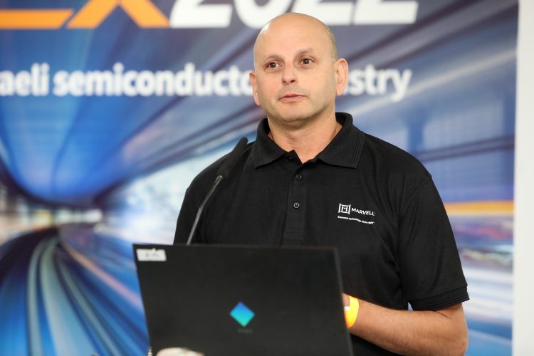 גיא אזרד, מנכ"ל מארוול ישראל בכנס ChipEx2022. צילום: ניב קנטור