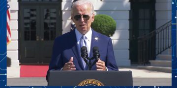 נשיא ארה"ב ג'ו ביידן באירוע החתימה על חוק השבבים, 9/8/2022. צילום מסך מתוך ערוץ היוטיוב של הבית הלבן