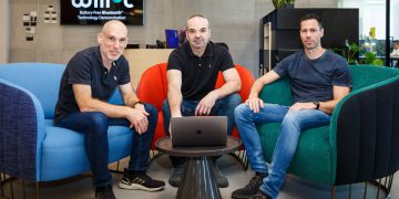 מימין: אלון יחזקאלי, טל תמיר, ירון אלבוים. צילום: טיטאן מיתוג/ נמרוד גנישר