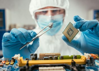 ייצור שבבים. אילוסטרציה: depositphotos.com