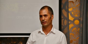 אורן עזר, מנכ"ל אלקטריאון במפגש הסיליקון קלאב, ספטמבר 2022. צילום: שמואל אוסטר