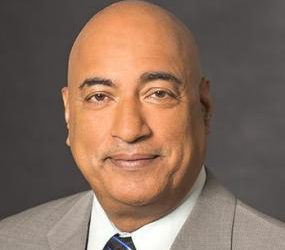 מה המשמעות של התפטרות ראש יחידת שרותי היצור של אינטל ואיך זה קשור לישראל