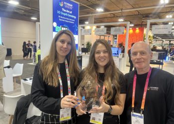 צוות ניוסייט בביתן הישראלי בתערוכת CES 2023. צילום: אבי בליזובסקי