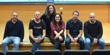 מימין לשמאל: עידו בוקשפן, טל ענבר, אוולין לנדמן, תמי סספורטה, גיא אזרד ופרופ' שחר קוטינסקי. צילום: רמי שלוש, דוברות הטכניון