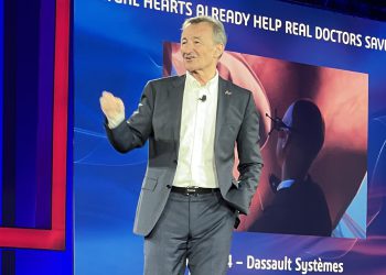 יו"ר ומנכ"ל דאסו סיסטמס ברנרד שארלה באירוע 3DEXPERIENCE WORLD 2023 בנאשוויל. צילום: אבי בליזובסקי