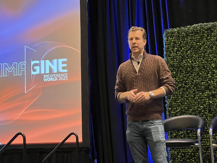 מנכ"ל רינג מבית אמזון ג'יימי סמירנוף, בכנס 3Dexperience world 2023 שהתקיים בנאשוויל. צילום: אבי בליזובסקי