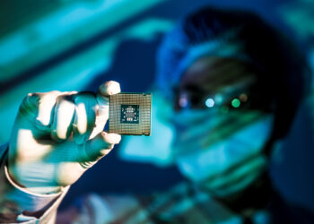 ייצור שבבים. אילוסטרציה: depositphotos.com