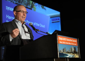 דייויד ריינהרט, סינופסיס, בפורום הבכירים של ChipEx2023. צילום: ניב קנטור