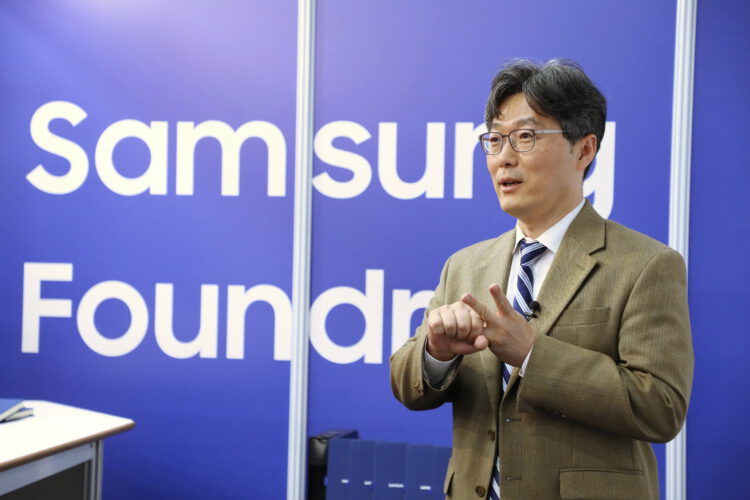 ג'יובונג ג'ונג סגן נשיא בכיר וראש צוות הפיתוח העסקי בסמסונג אלקטרוניקס בכנס ChipEx2023. צילום: ניב קנטור