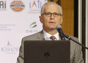 ג'ון נויפר, יו"ר SIA בכנס ChipEx2022