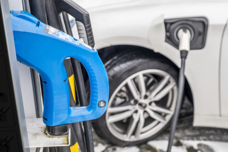 רכב חשמלי. מנוע צמיחה לתעשיית השבבים. המחשה: depositphotos.com