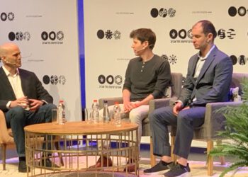 מימין לשמאל: ד"ר איליה סוצקובר, מדען ראשי, Open AI , סם אלטמן, מנכ"ל ומייסד Open AI, פרופ' נדב כהן, אוניברסיטת תל אביב, יוני 2023