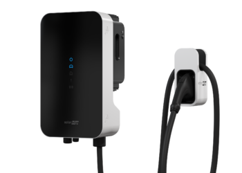 מטען דו כיווני לרכב חשמלי של סולאראדג. צילום יחצ