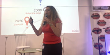 סמדר תדמור, מנכ"לית Clario בכנס הסיליקון קלאבשהתקיים ביולי 2023 במרכז Dteck בעוספיה. צילום: איילת גרדמן