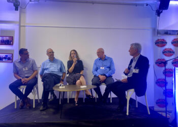 אורי תדמור ,סגן נשיא חברת KLA העולמית ונשיא KLA ישראל, רחלי גנות, מייסדת ומנכ"ל Ready Group, רן בר, מנכ"ל DTEC - המרכז להעצמת הדרוזים להייטק ודן ענבר, נשיא,חברת דל ישראל. צילום: איילת גרדמן