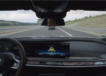 מתוך הסרטון של ב.מ.וו - ניסוי ברכב אוטונומי מדרגה 3. צילום מסך