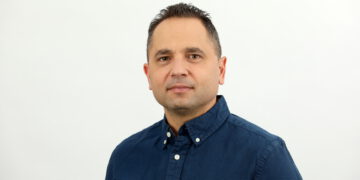 טל לאופר מנכל איירטאצ' סולאר-צילום סלי פרג'