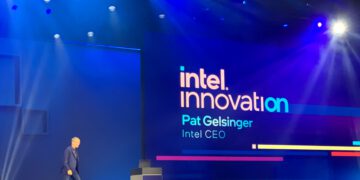 פט גלסינגר במושב הפתיחה של כנס Intel Innovation 2023: מאז שנות ה-80 מדברים על AI אבל שום דבר לא קרה עד לאחרונה
