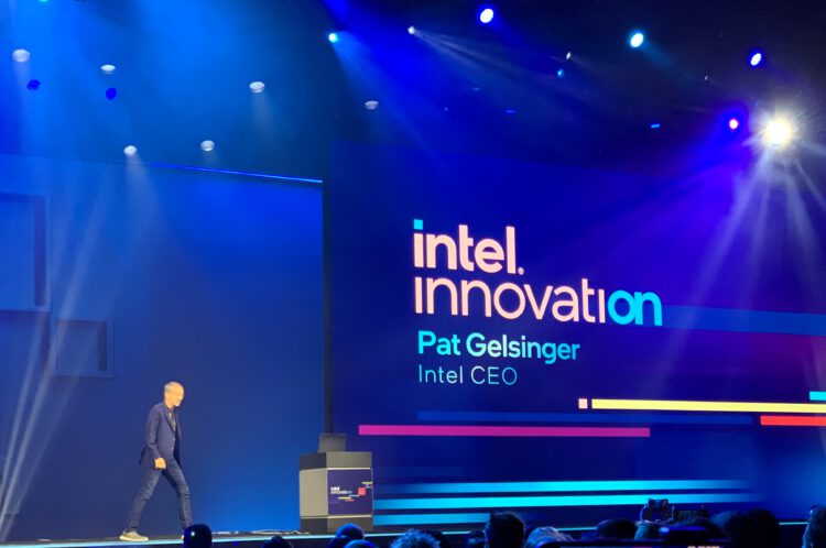 פט גלסינגר במושב הפתיחה של כנס Intel Innovation 2023: מאז שנות ה-80 מדברים על AI אבל שום דבר לא קרה עד לאחרונה