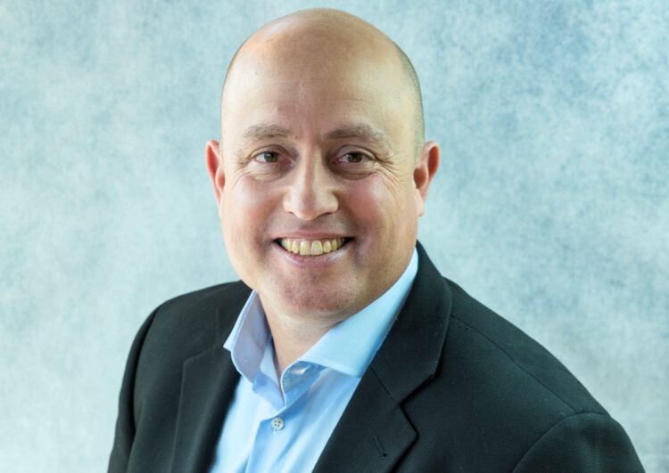 אביב קוץ, מנהל חטיבת הסמיקונדקטור בחברת אביב בין הנרצחים ב- 7 באוקטובר. כל משפחתו נמחקה