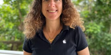 המהנדסת מקרית אתא שצמחה והגיעה לצמרת התכנון הפיזי של אפל