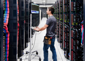 שרתי בינה מלאכותית. צילום יחצ, IBM