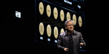 מנכ"ל אנבידיה ג'נסן הואנג בכנס קומפיוטקס טאיוואן, 2023. צילום יחצ