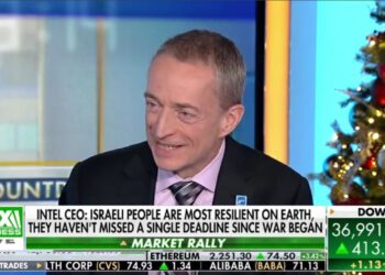 מנכ"ל אינטל פט גלסינגר בראיון לפוקס ביזניס: "הישראלים הם העם הכי עמיד בעולם". צילום מסך