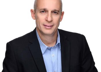 גיא נתנזון, ולנס. צילום יחצ