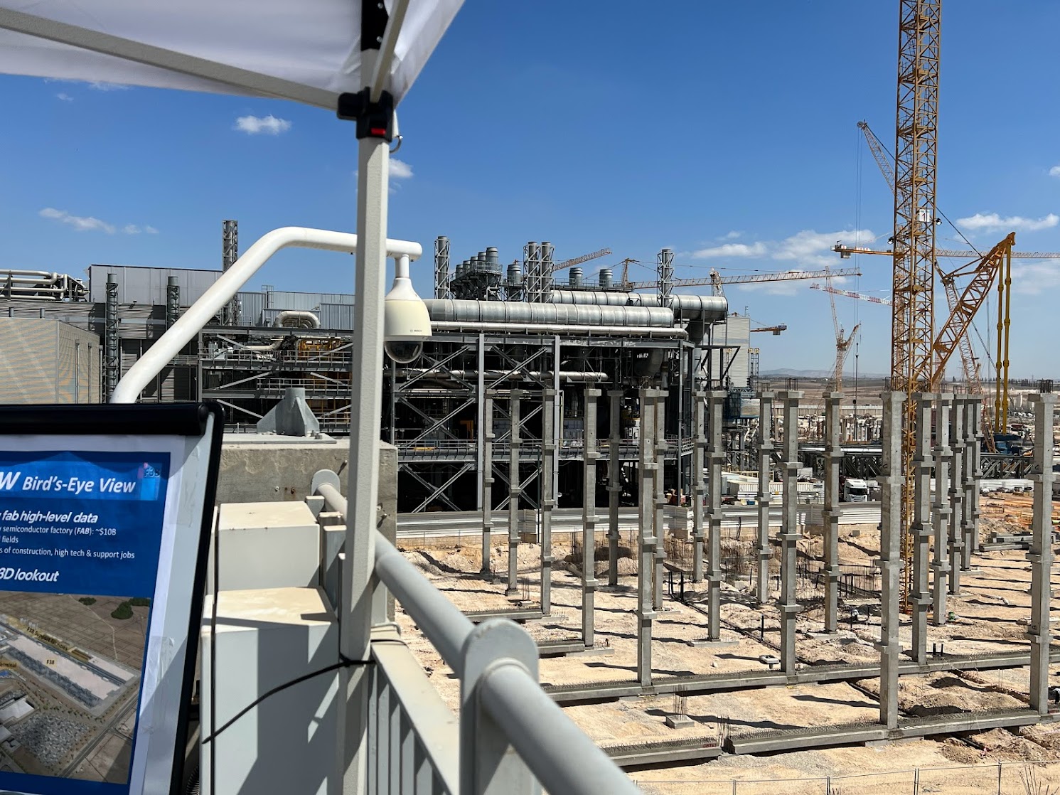 בניית פאב 38 של אינטל בקרית גת, ספטמבר 2022. צילום: אבי בליזובסקי