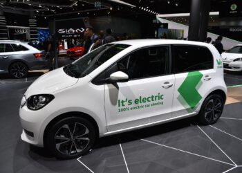 רכב חשמלי קטן של שקודה. המחשה: depositphotos.com