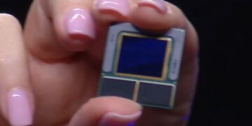 מעבד לונאר לייק הכמעט מוכן של אינטל שהוצג בתערוכת CES 2024.