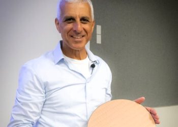 בלעדי – מנכ"ל אינטל ישראל בעקבות ההחלטה להשקיע 25 מילארד ד' בדרום: המפעל ישמש גם לקוחות חיצוניים תוך שימוש בארכיטקטורות מתקדמות