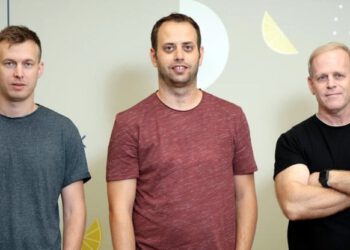 מייסדי Deci.ai. מימין: פרופ' רן אל־יניב, יונתן אליעל ויונתן גייפמן. צילום: יח"צ