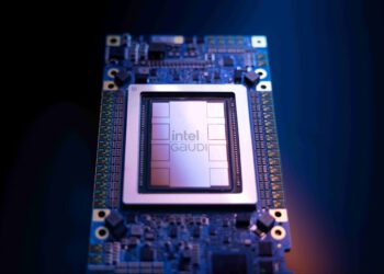 Intel Gaudi 3 AI accelerator. צילום יחצ