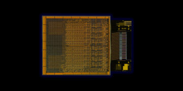 צ'יפלט אופטי. צילום יחצ, אינטל