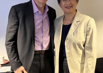 מנכ"ל אינטל פט גלקסינגר ומנכ"לית AMD ליסה סו. צילום יחצ, אינטל