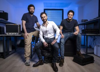 מייסדי Quantum Machines מימין דר יונתן כהן CTO דר איתמר סיון מנכל דר ניסים אופק מהנדס ראשי - קרדיט Ilya Melnikov