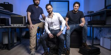 מייסדי Quantum Machines מימין דר יונתן כהן CTO דר איתמר סיון מנכל דר ניסים אופק מהנדס ראשי - קרדיט Ilya Melnikov