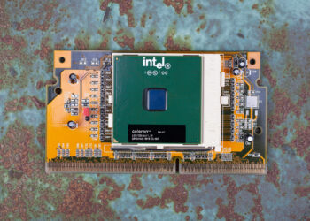 מעבד של אינטל. צולם בתערוכה בקייב, 2020. המחשה: depositphotos.com