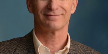 פרופ' גיל אפשטיין. צילום לוי משולם, מתוך ויקפדיה