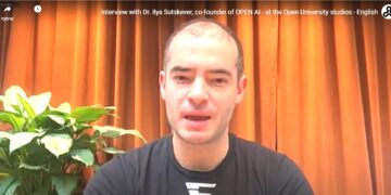 איליה סוצקובר בראיון לאוניברסיטה הפתוחה ב-2023, האוניברסיטה הפתוחה. צילום מסך